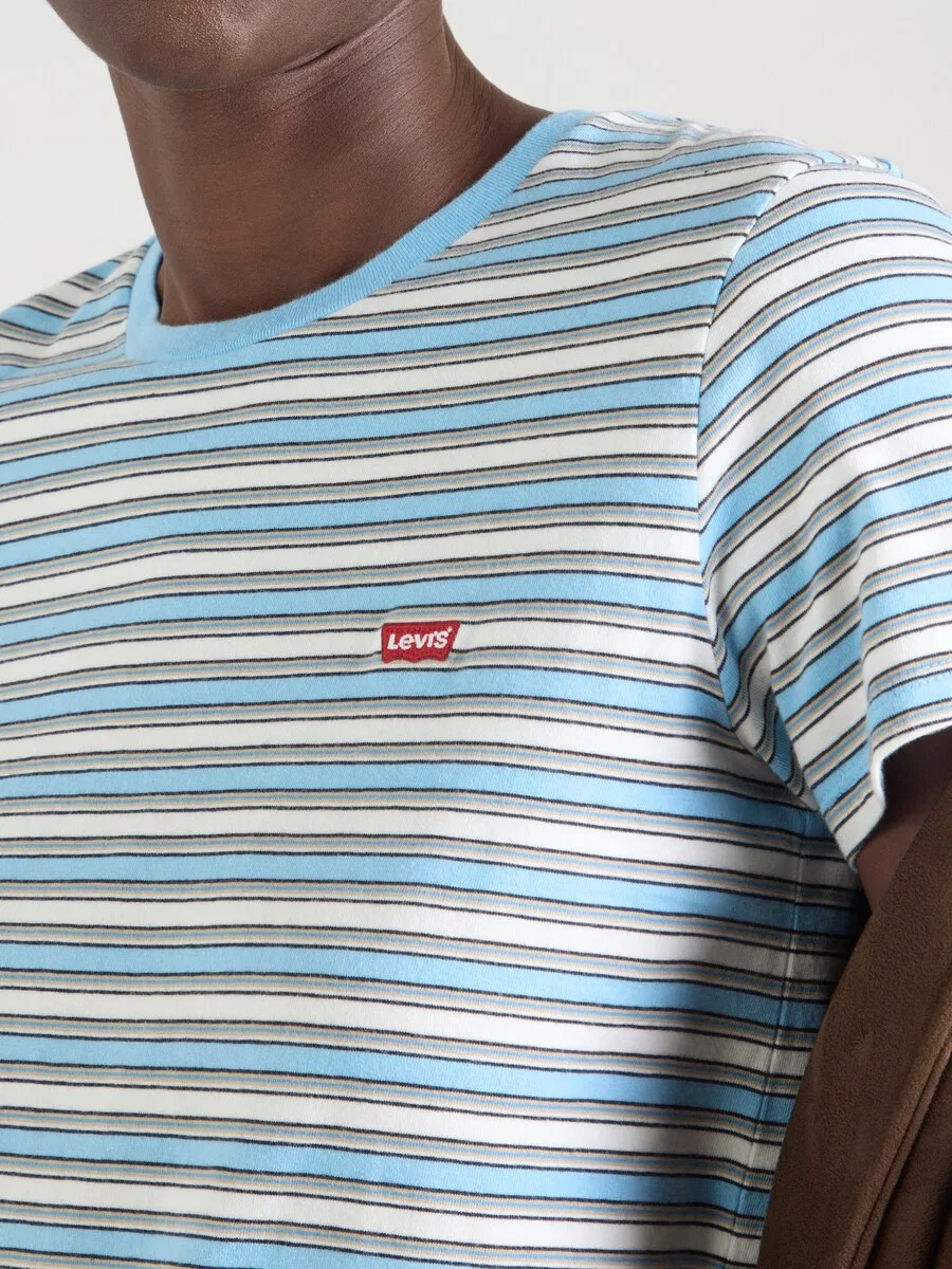 Футболка LEVI'S PERFECT светло-голубого цвета — фото 3
