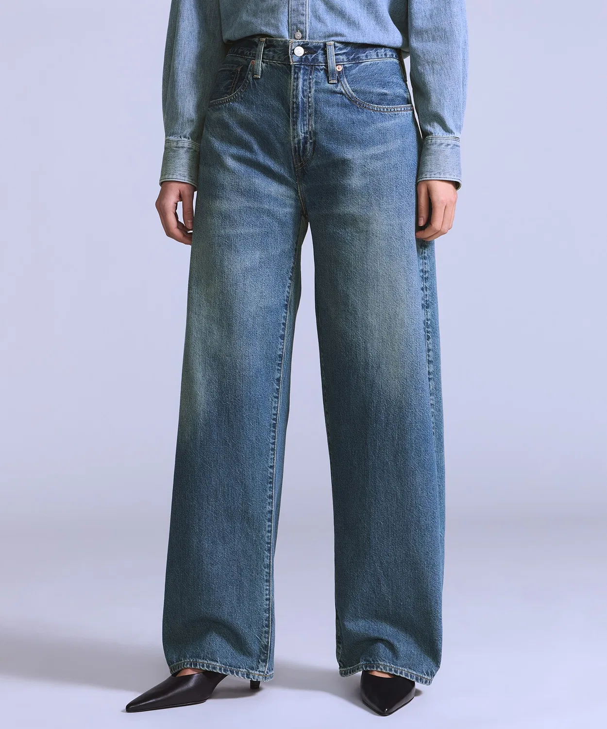 Женские джинсы свободного кроя с багетной формой ног Levi's Blue Tab Drop Barrel, Indigo Blue
