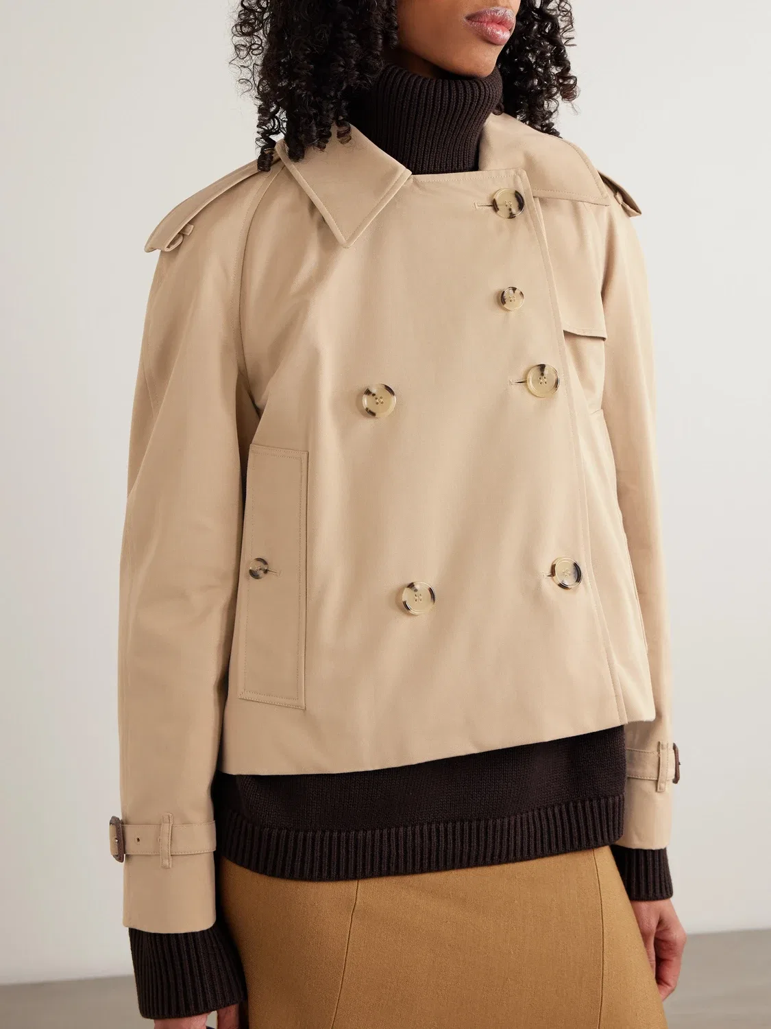 Двубортный хлопковый тренч из габардина BURBERRY, бежевый — фото 3
