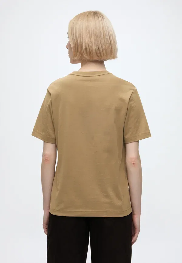 Футболка Lacoste Классическая, однотонная, белая — фото 3