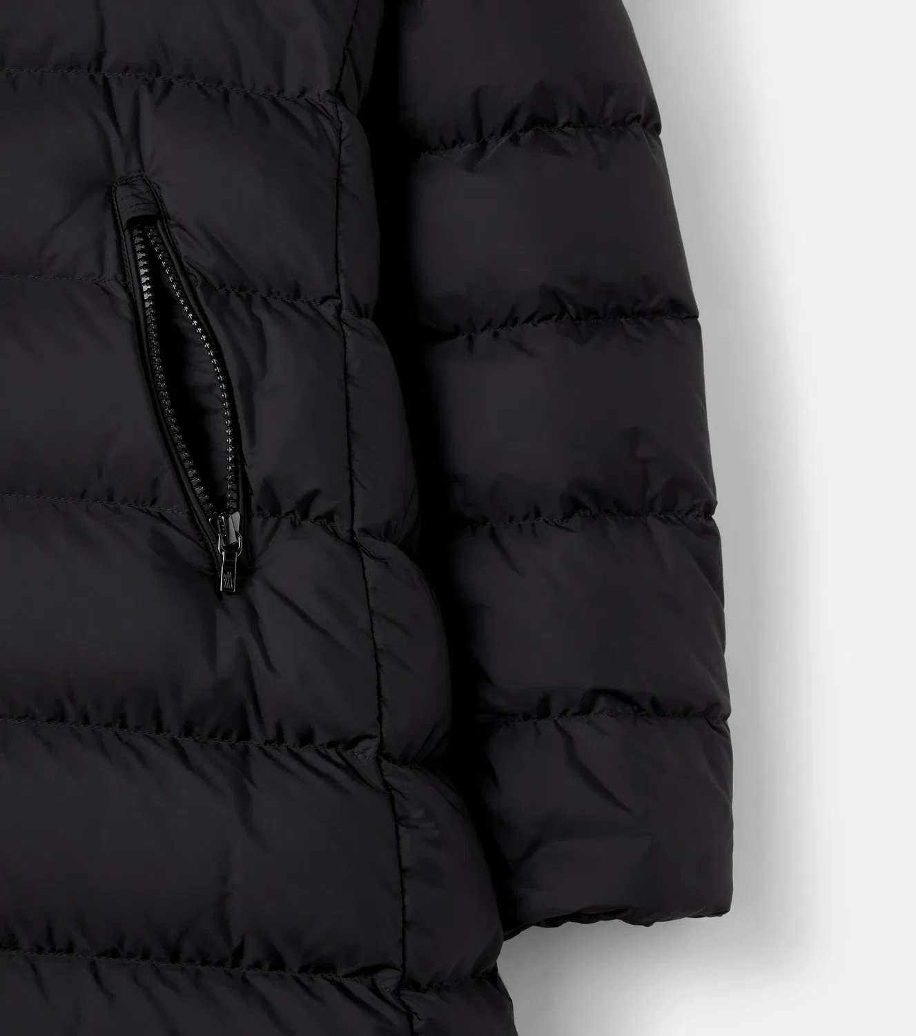 Пуховик с отделкой из овчины Abelle Moncler Enfant, черный — фото 3