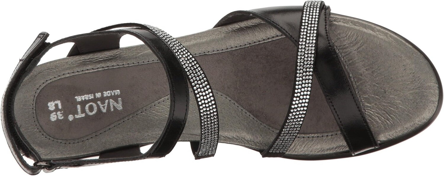 Босоножки Innovate Naot, цвет Black Madras Leather/Black Microfiber/Clear Rhinestones — фото 2
