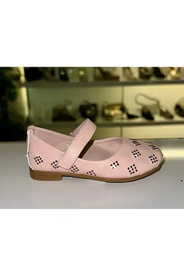 Детские балетки для девочек с коротким каблуком Arzen, Pink