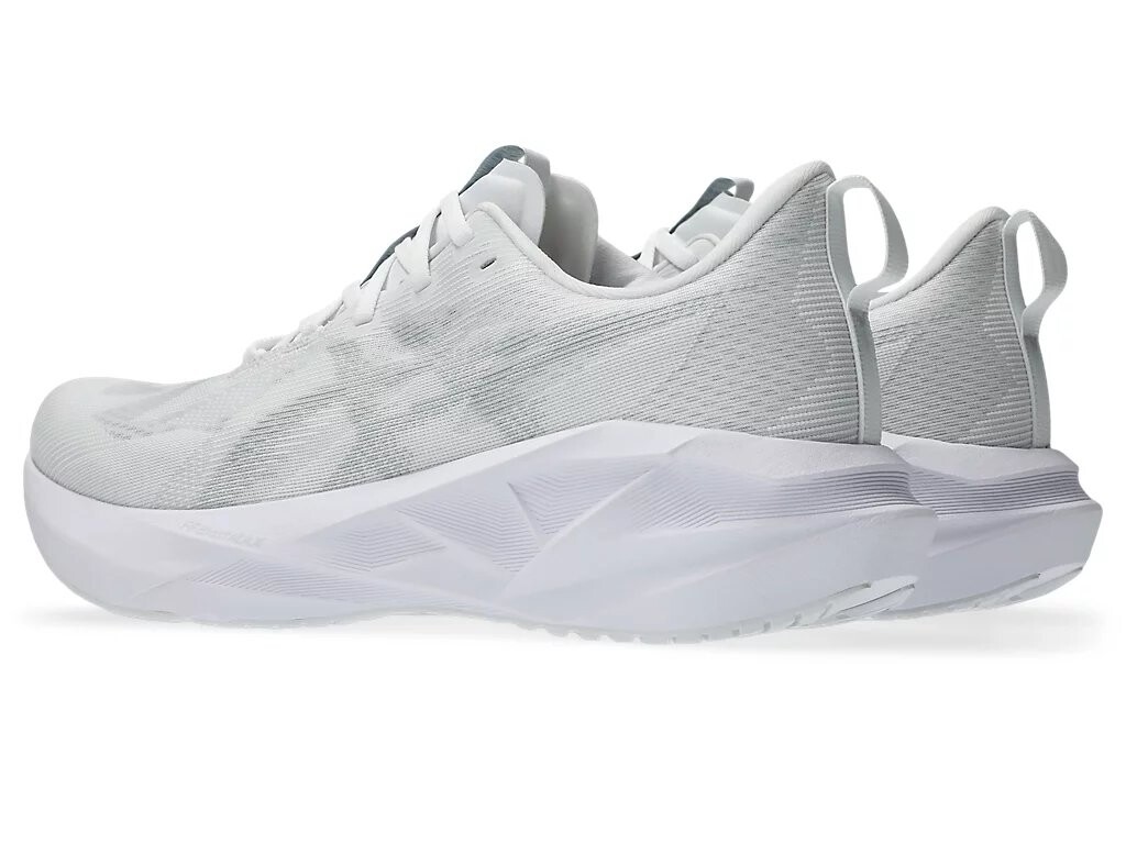 Беговые мужские кроссовки Asics Novablast 5, White/Piedmont Grey, белый — фото 3