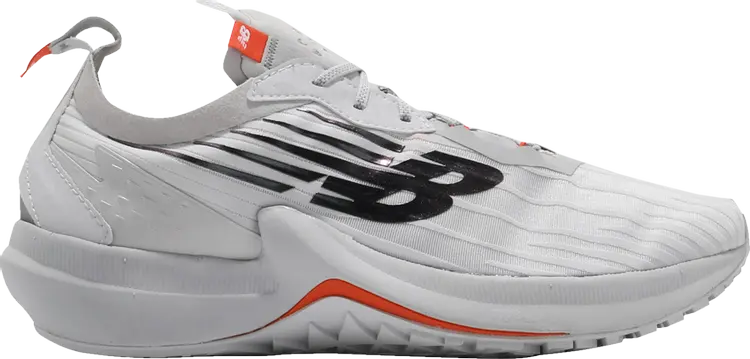 

Кроссовки New Balance FuelCell SpeedDrift 2E Wide 'Grey Red', серый