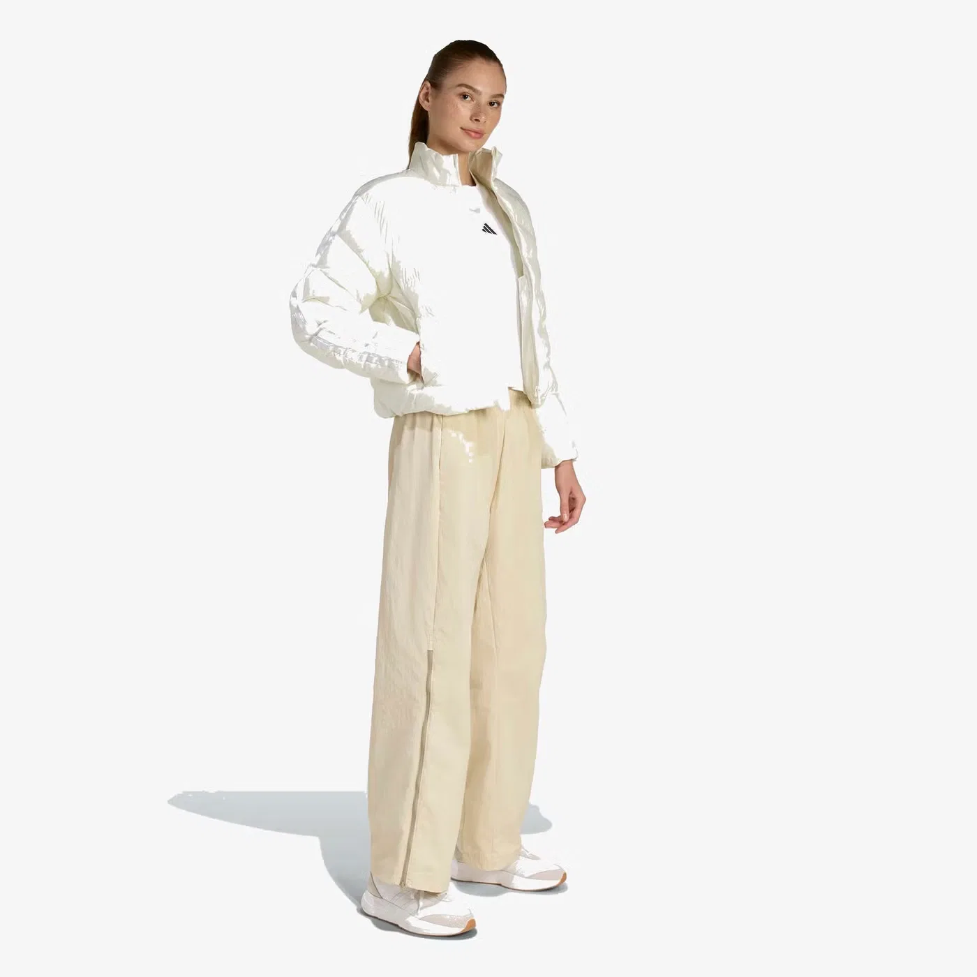 Куртка на синтетическом утеплителе Essentials climawarm 3-stripes Adidas, белая — фото 4