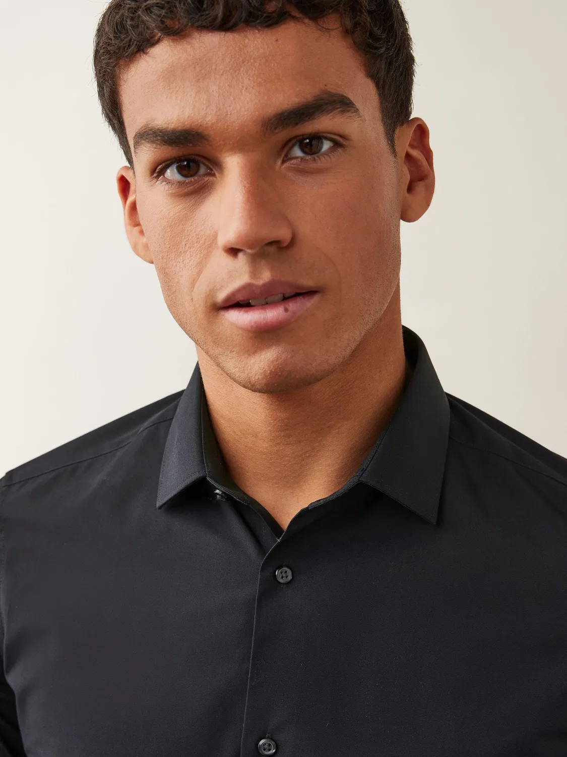 Рубашка с воротником, хлопок, модель Black Slim Fit Easy Care Next, черный — фото 4