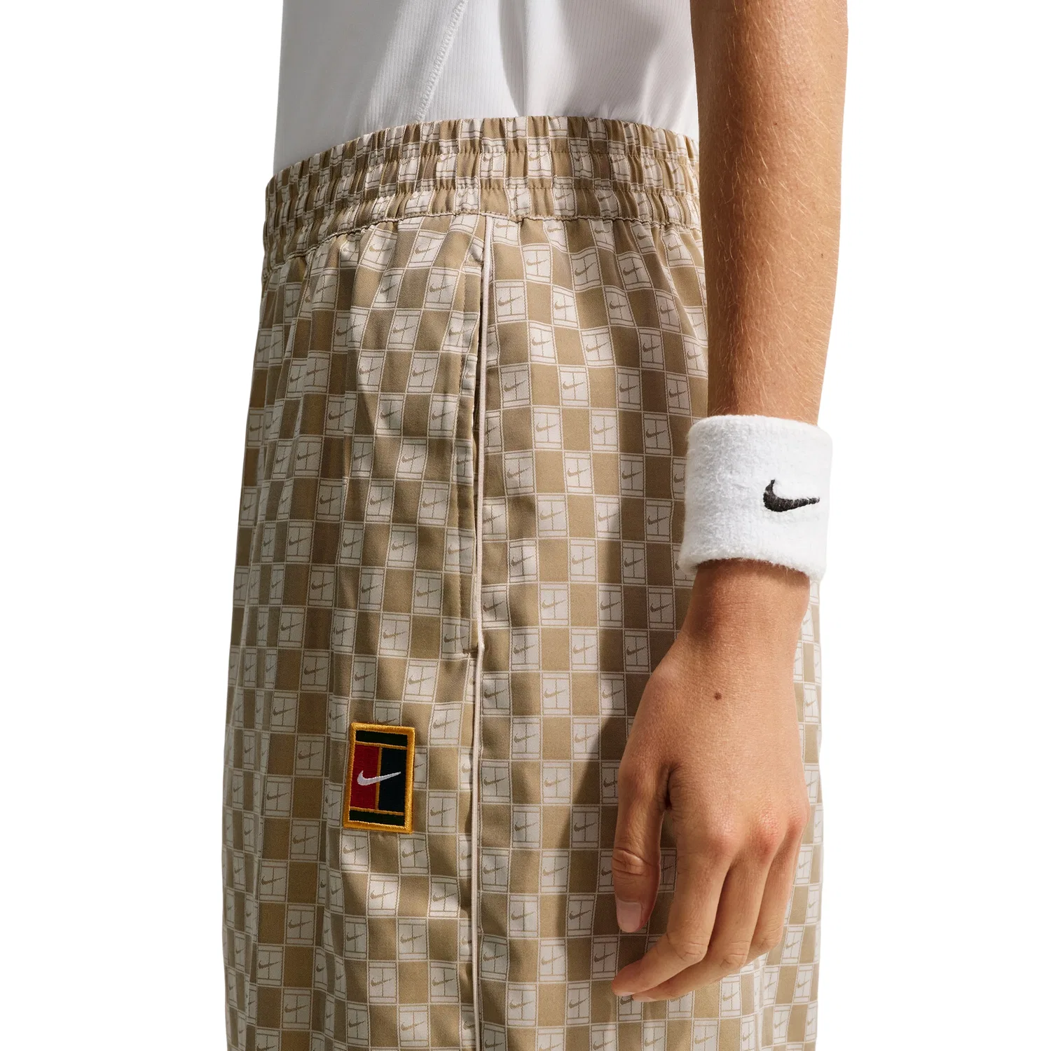 Женские брюки для тенниса Court Court Collection Mid-Rise Loose Pants 'Parachute Beige' Nike, Parachute Beige — фото 2