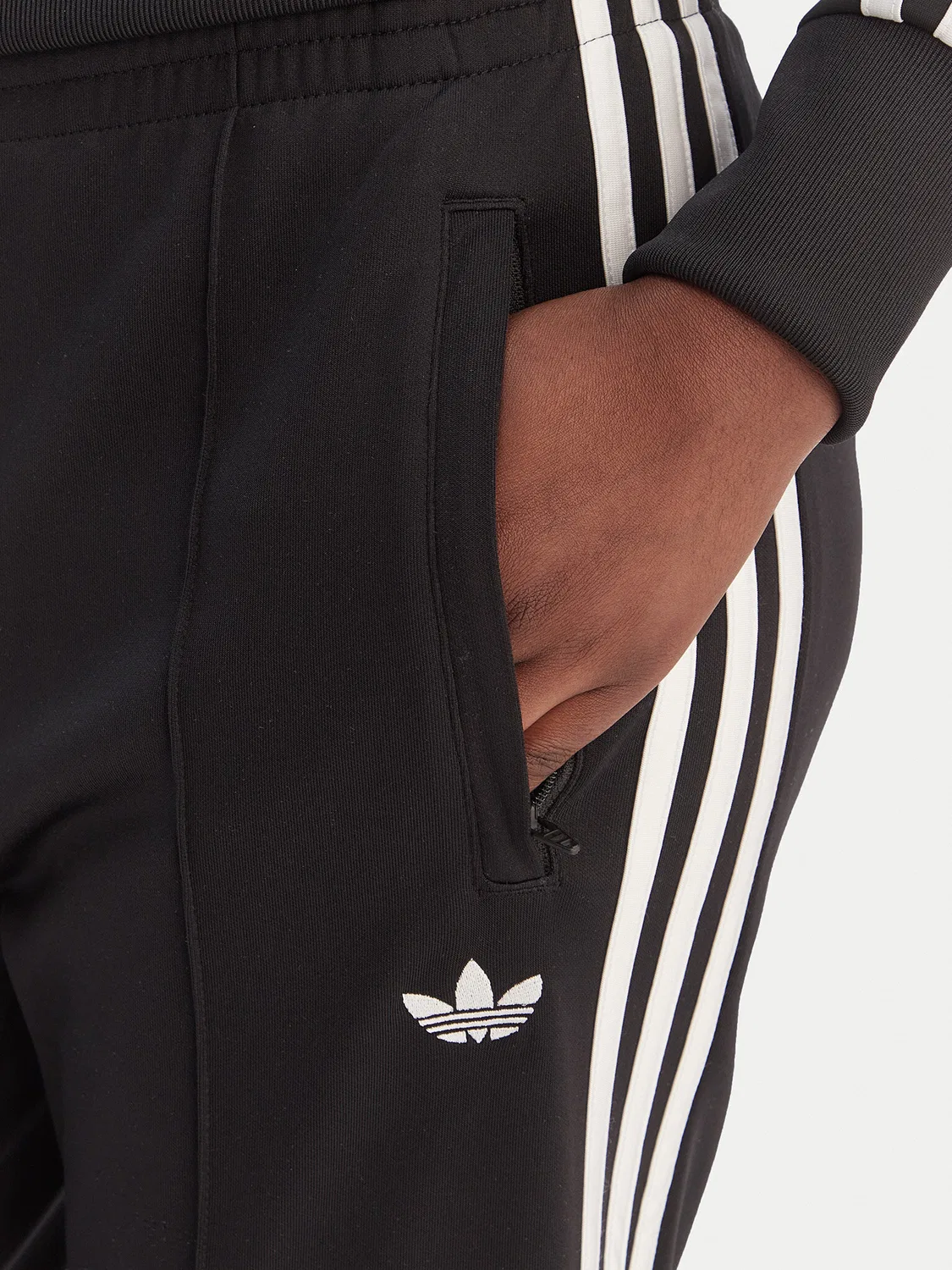 Женские спортивные штаны приталенного кроя adicolor Classic Adidas, черный — фото 4