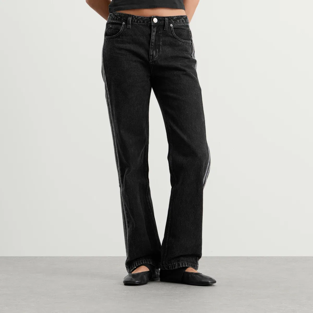 Женские спортивные брюки из денима Firebird Track Pant Adidas, True Black Denim — фото 2