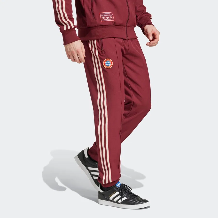 Спортивные брюки с принтом FC Bayern Terrace Icons adidas, Красный