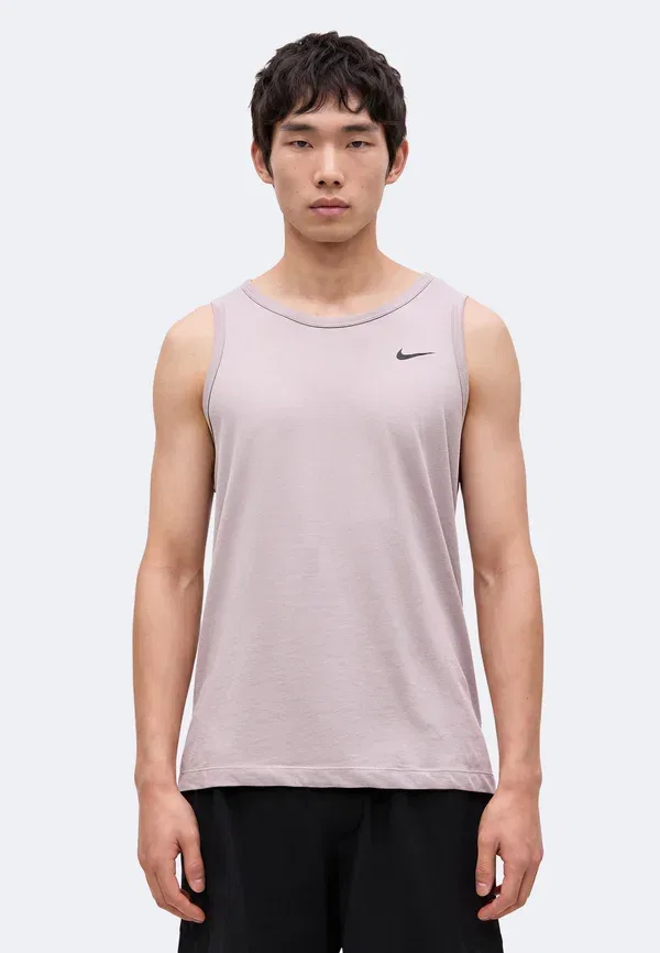 Топ без рукавов с технологией Nike Performance, черный/светло-фиолетовый