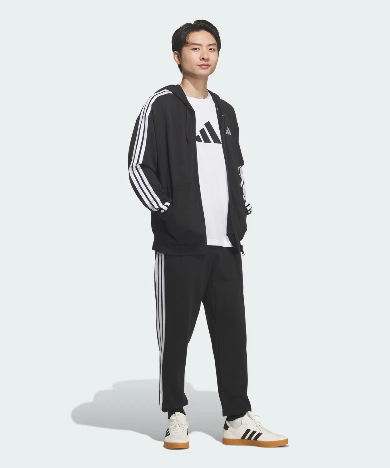 Мужской худи с длинным рукавоми капюшоном Essentials Plus Three Stripes French Terry Full Zip Adidas, Black — фото 3