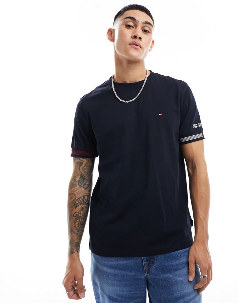 

Темно-синяя футболка с манжетами и флагом Tommy Hilfiger