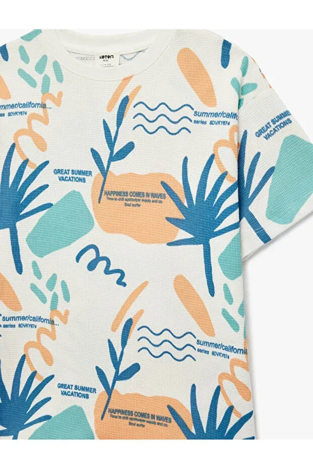Детская футболка для мальчиков с принтом Crew neck short sleeve cotton printed oversize t-shirt Koton, Ecru Patterned — фото 3