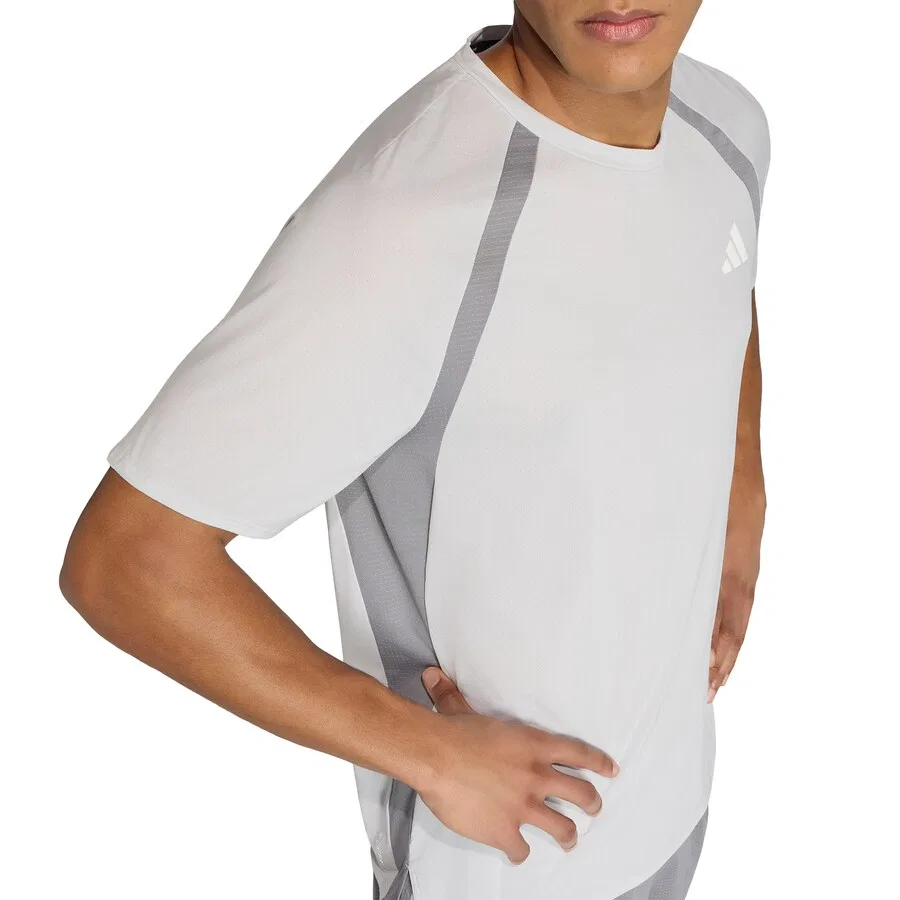 Спортивная футболка ADIDAS PERFORMANCE Performance Shirt 'ADIZERO A' серого и светло-серого цвета — фото 4