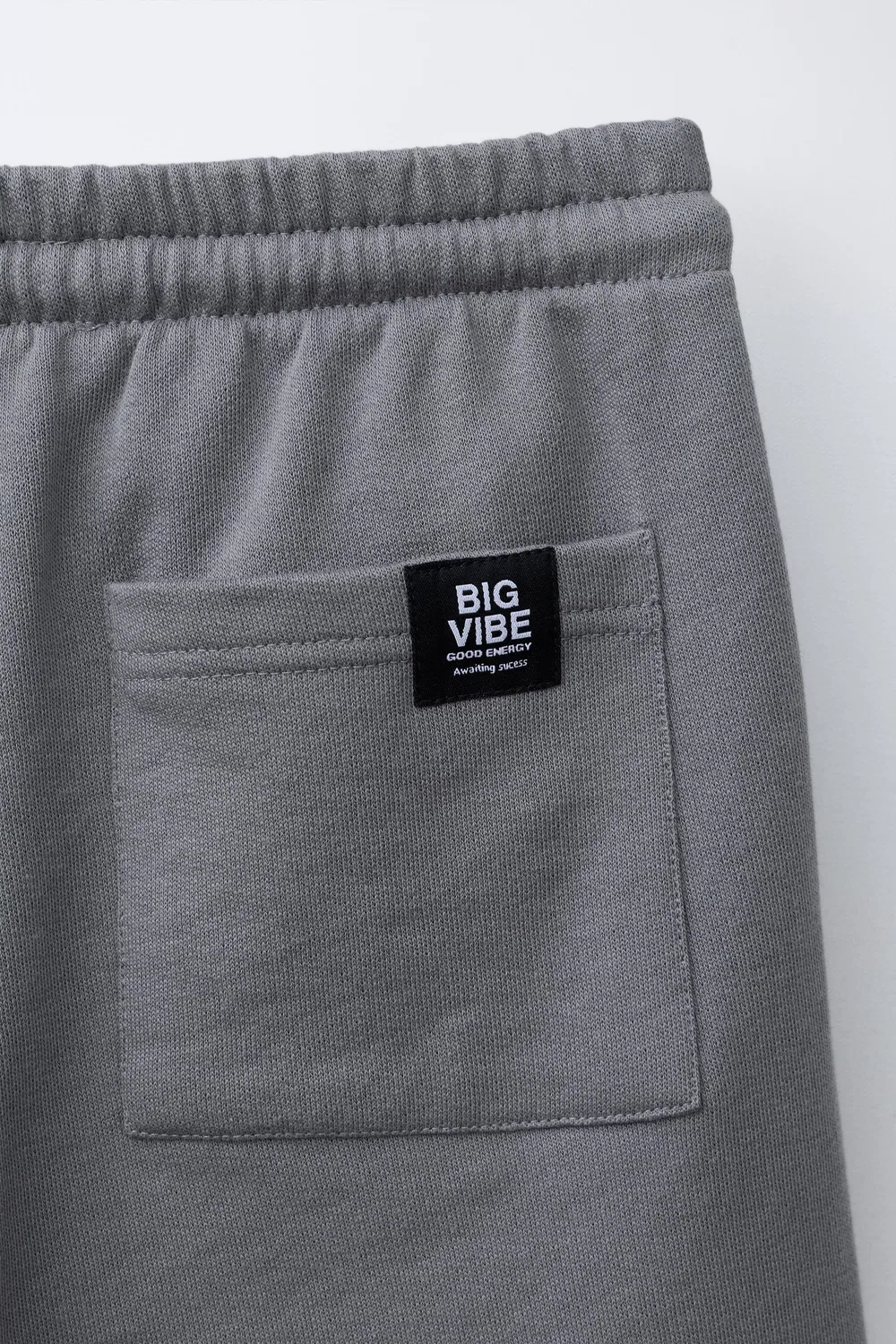 Бермуды с принтом граффити ZARA, Anthracite Grey — фото 4
