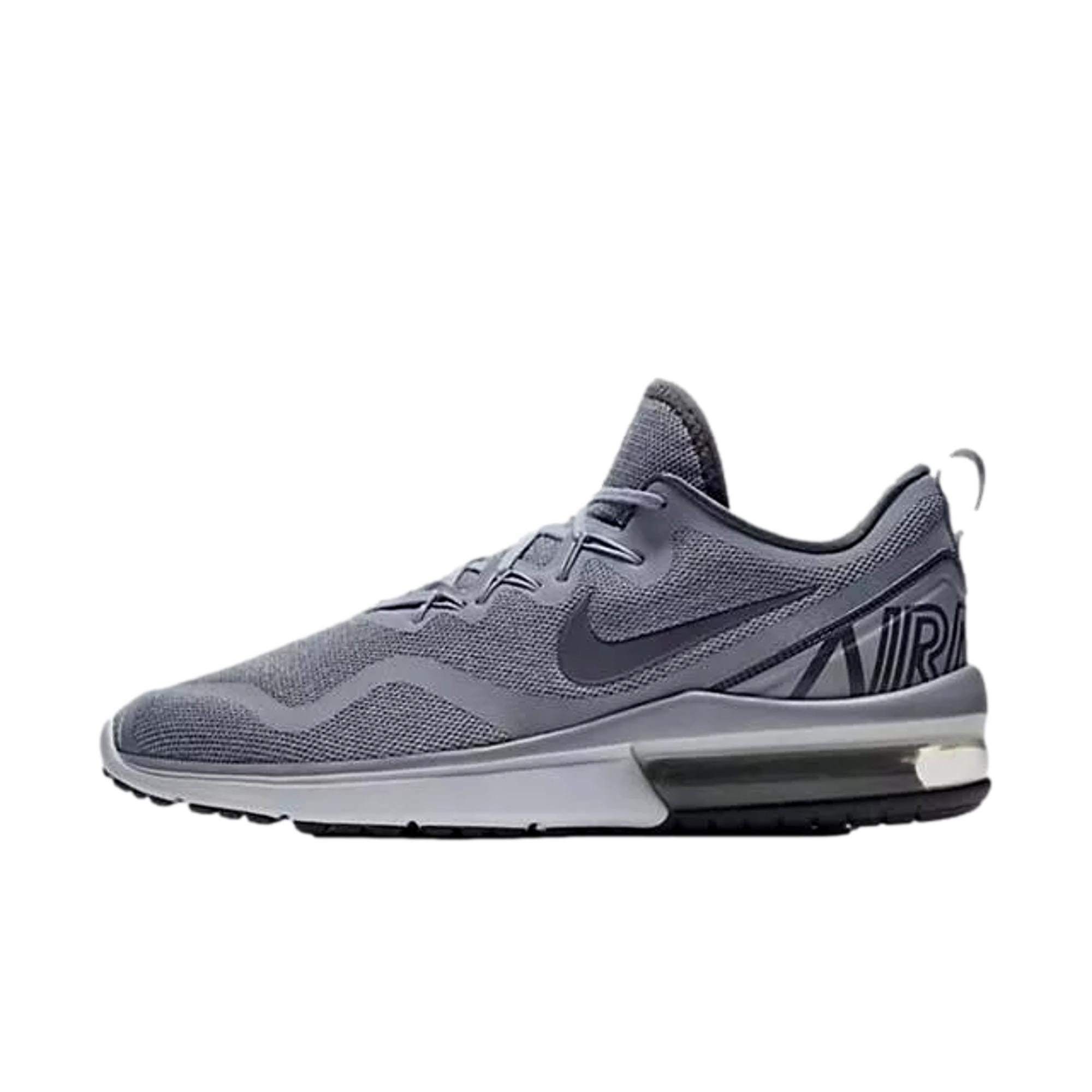 

Кроссовки мужские Nike, серый