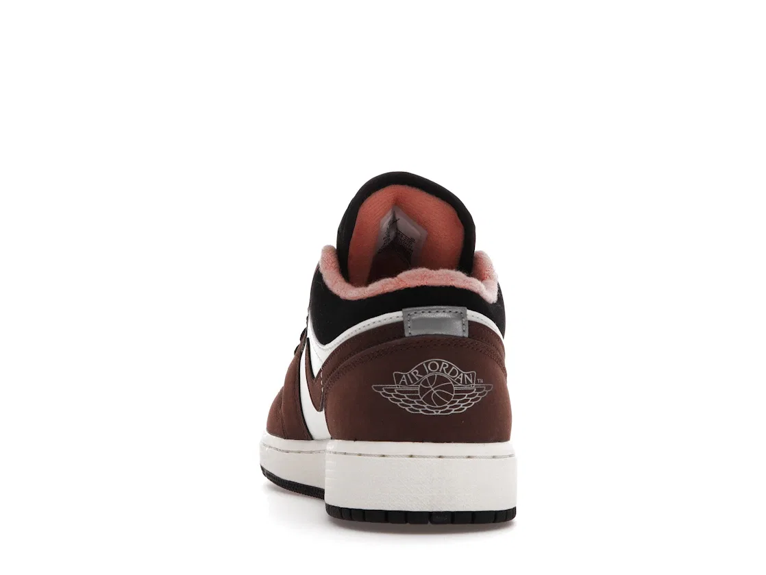 Детские кроссовки Lifestyle с замшевыми накладками Jordan 1 Low Mocha Jordan, Light Chocolate/Crimson Bliss-Black-Sail — фото 4
