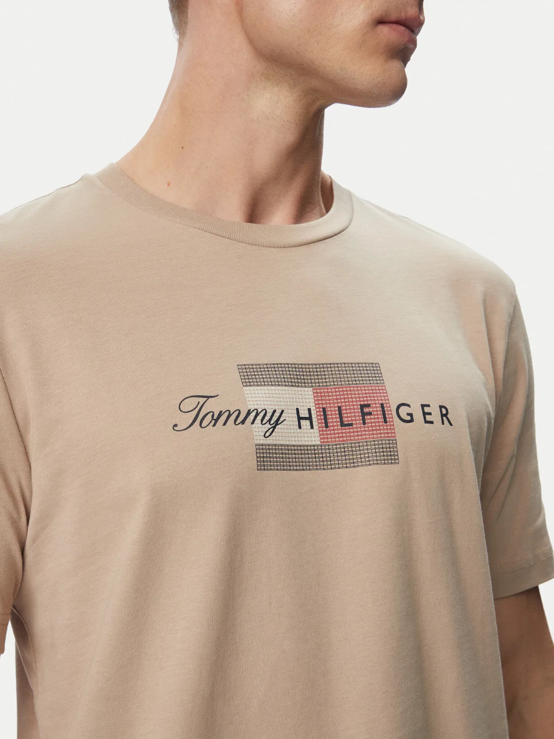 Мужская футболка стандартного кроя Tommy Hilfiger, бежевый — фото 4