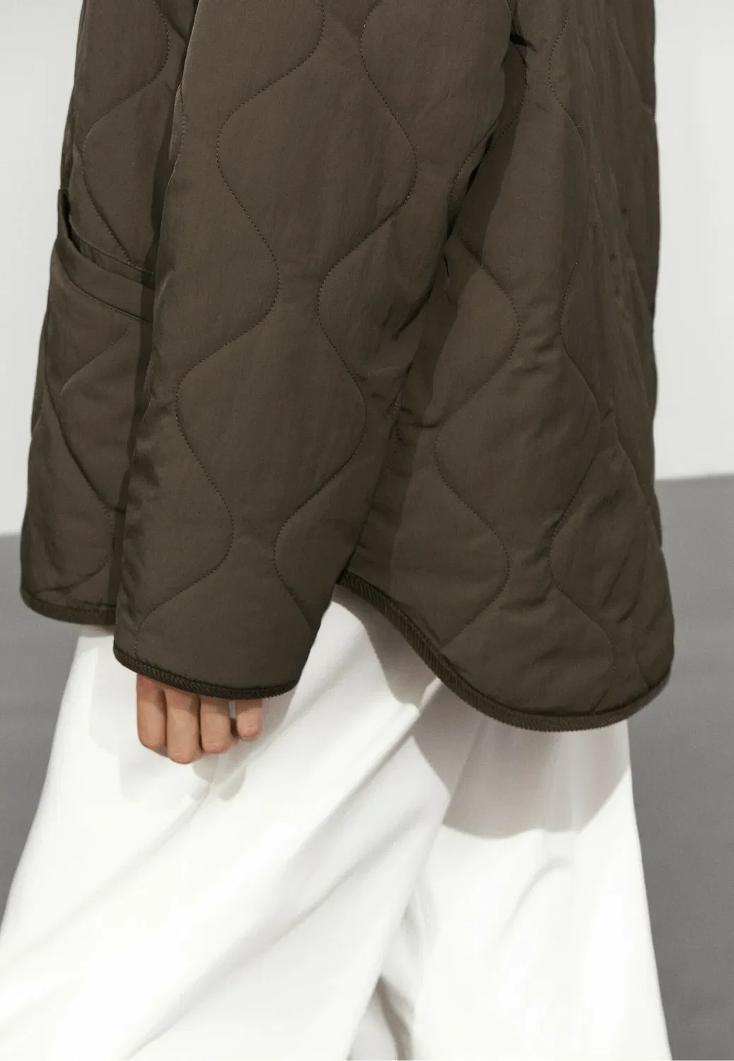 Куртка с волнистой строчкой - легкая куртка Massimo Dutti, Dark Brown — фото 3