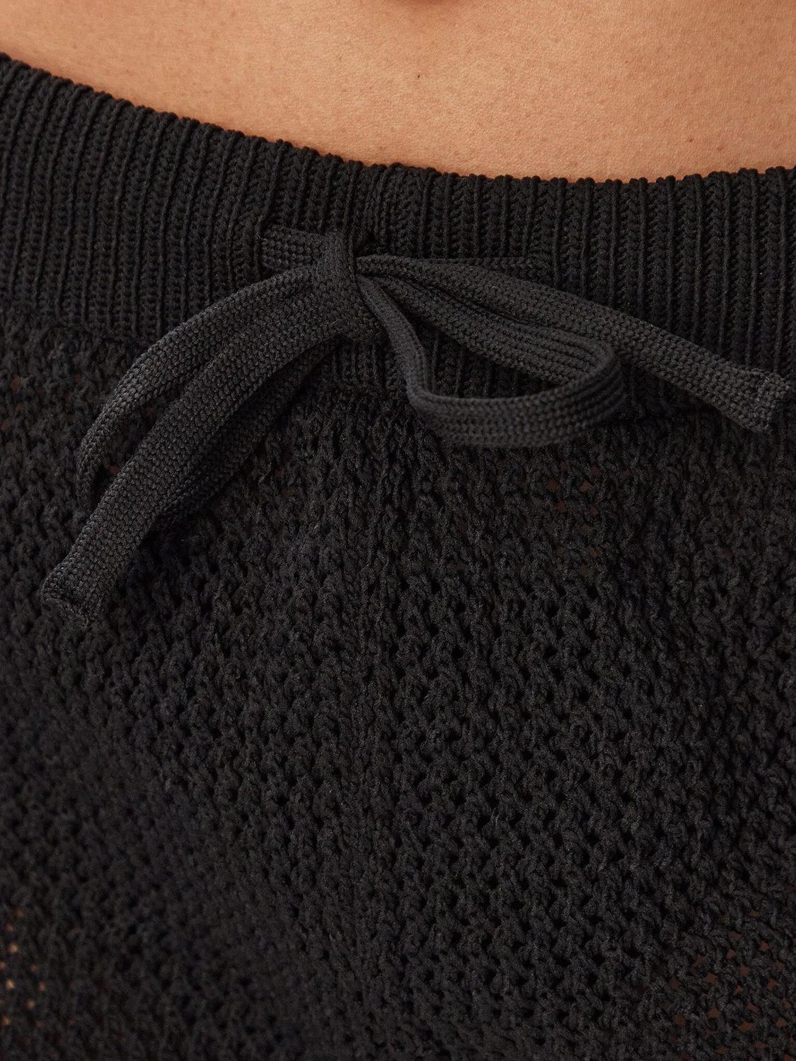 Женские тканевые шорты стандартного кроя Knitted Crochet Adidas, черный — фото 4