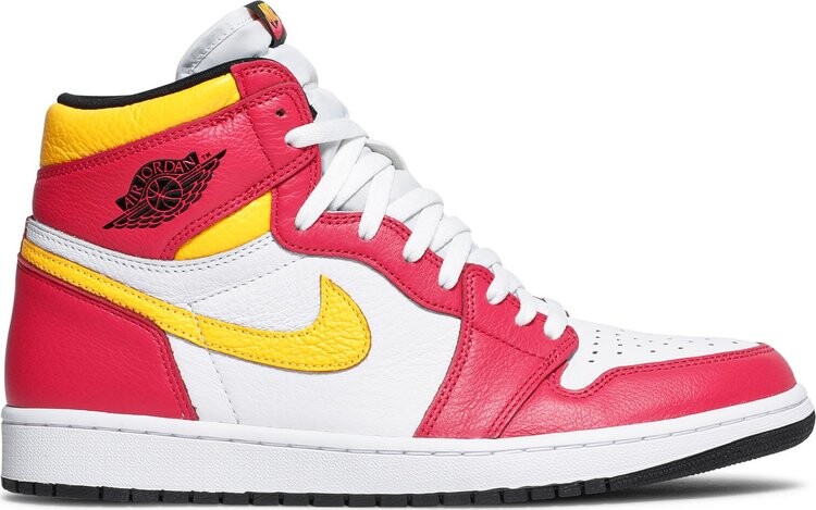 

Кроссовки Air Jordan 1 Retro High OG Light Fusion Red, красный