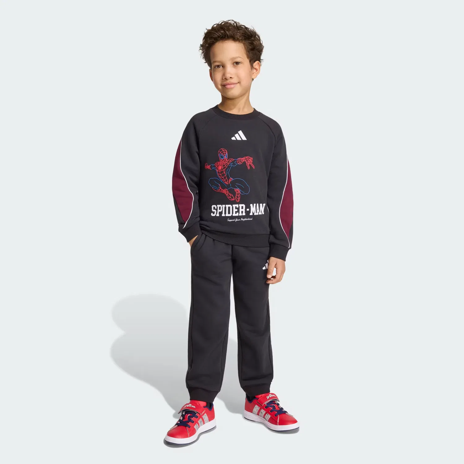 Детские спортивные штаны для мальчиков из мягкого футера Marvel Spider-Man Adidas Sportswear, черный/белый/бордовый — фото 3