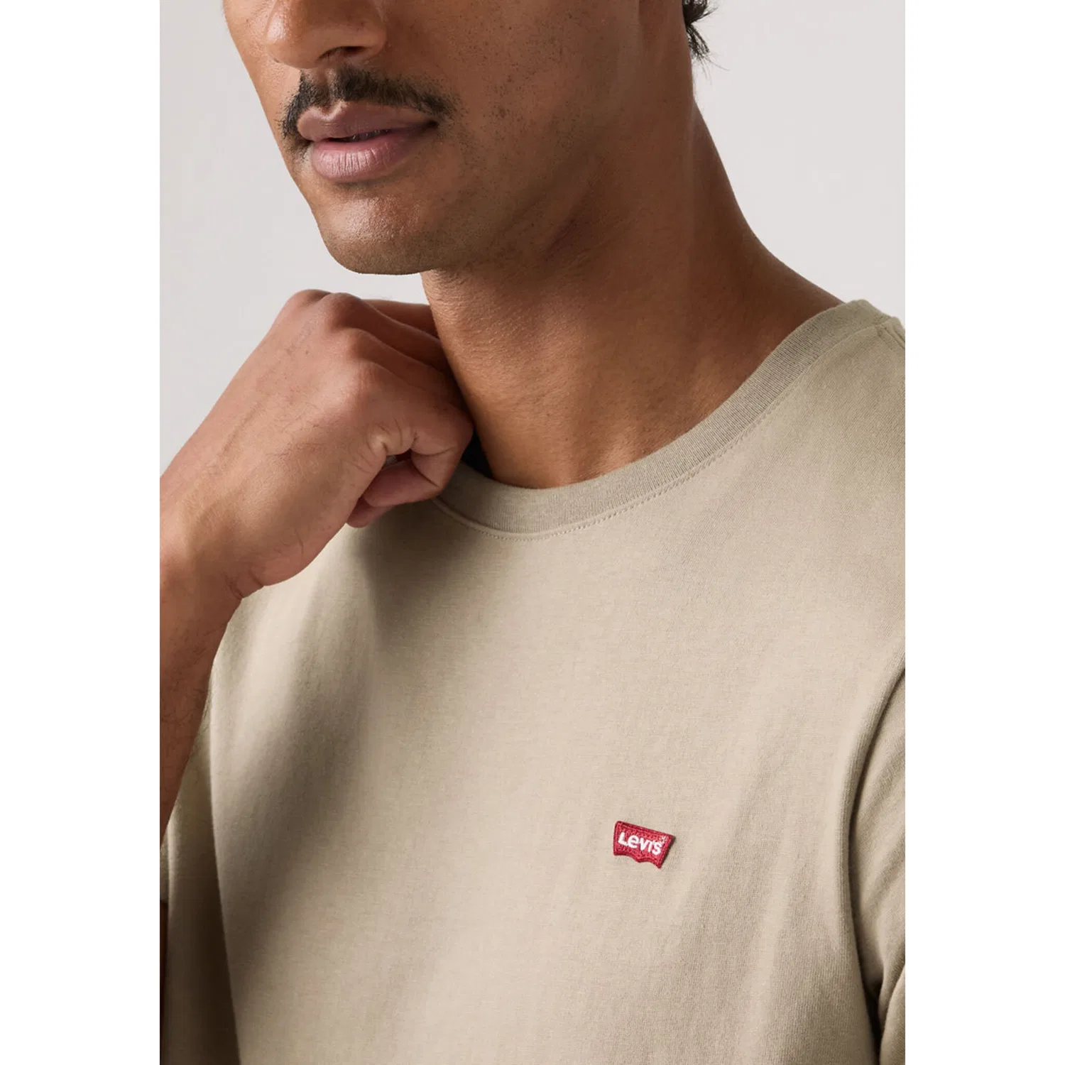 Мужская хлопковая футболка с круглым вырезом Levi's, Vintage Khaki — фото 4