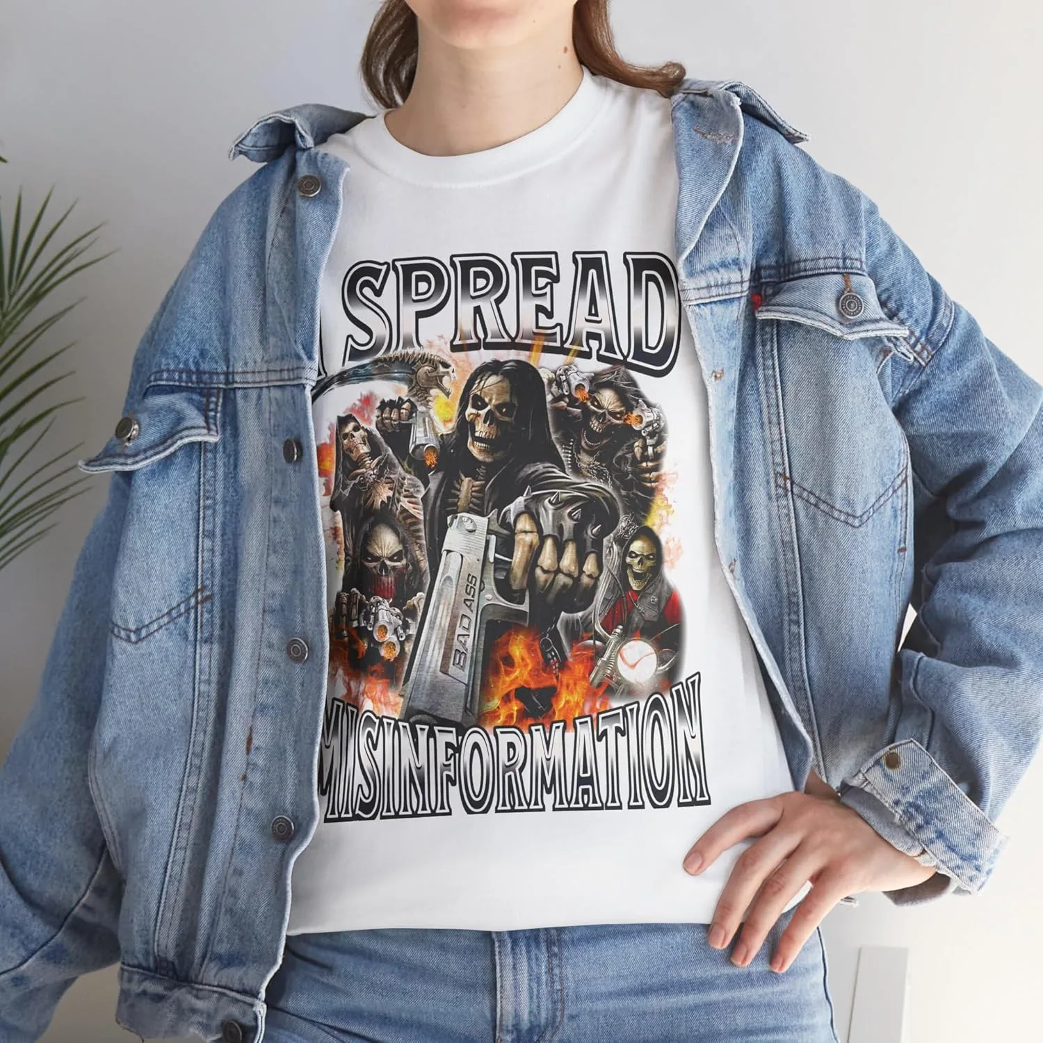 Футболка из хлопка с ироничным принтом в стиле интернет-мемов I Spread Misinformation Dank Badass Skeleton GENERIC, белый — фото 3