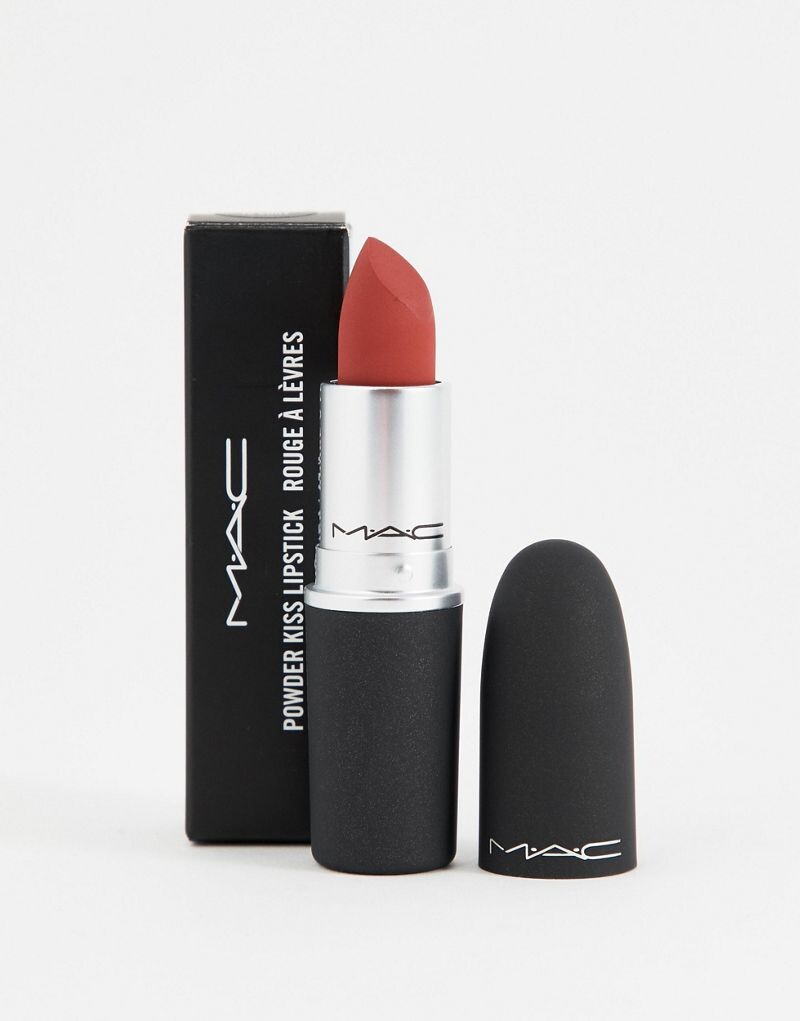 

Губная помада MAC Powder Kiss – посвящена перцу чили, Devoted To Chili