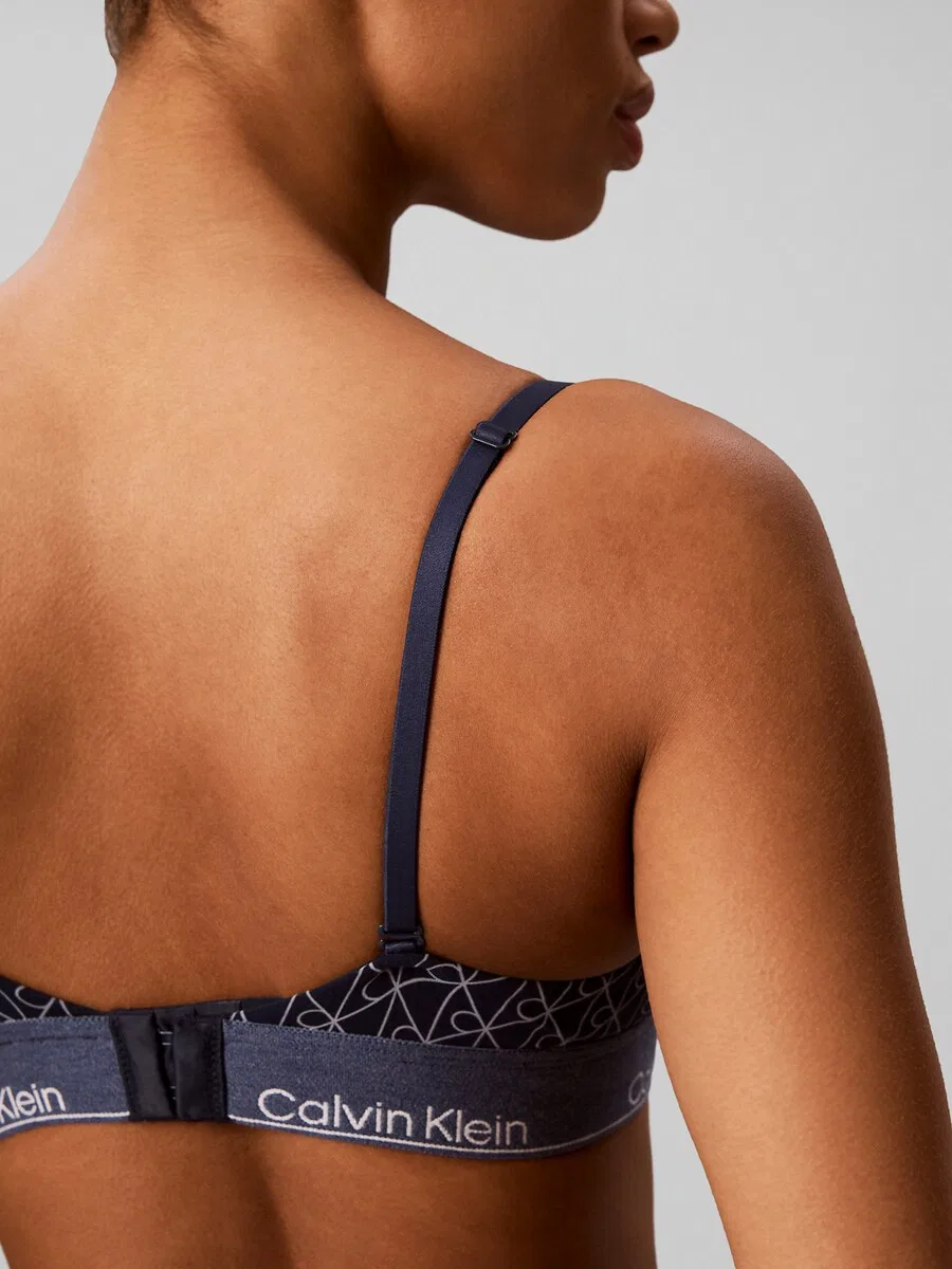 Треугольный бюстгальтер Calvin Klein синего цвета — фото 3