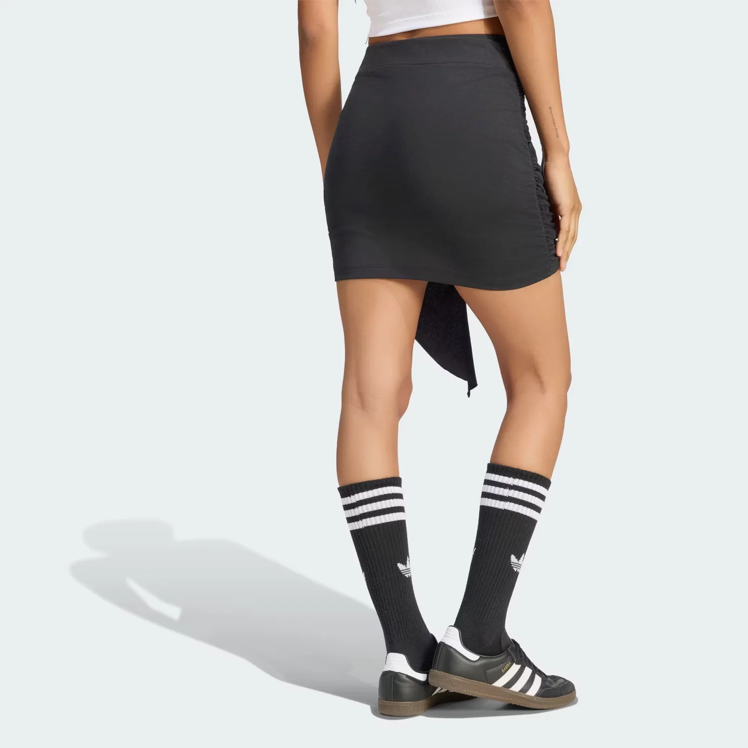 Женская короткая юбка Adidas Originals X Jennie, Black — фото 4