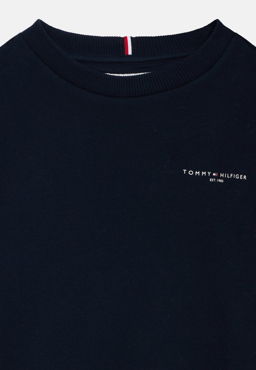 Толстовка Tommy Hilfiger MINI CORP C NECK, Dark Night Navy/Dark Blue — фото 3