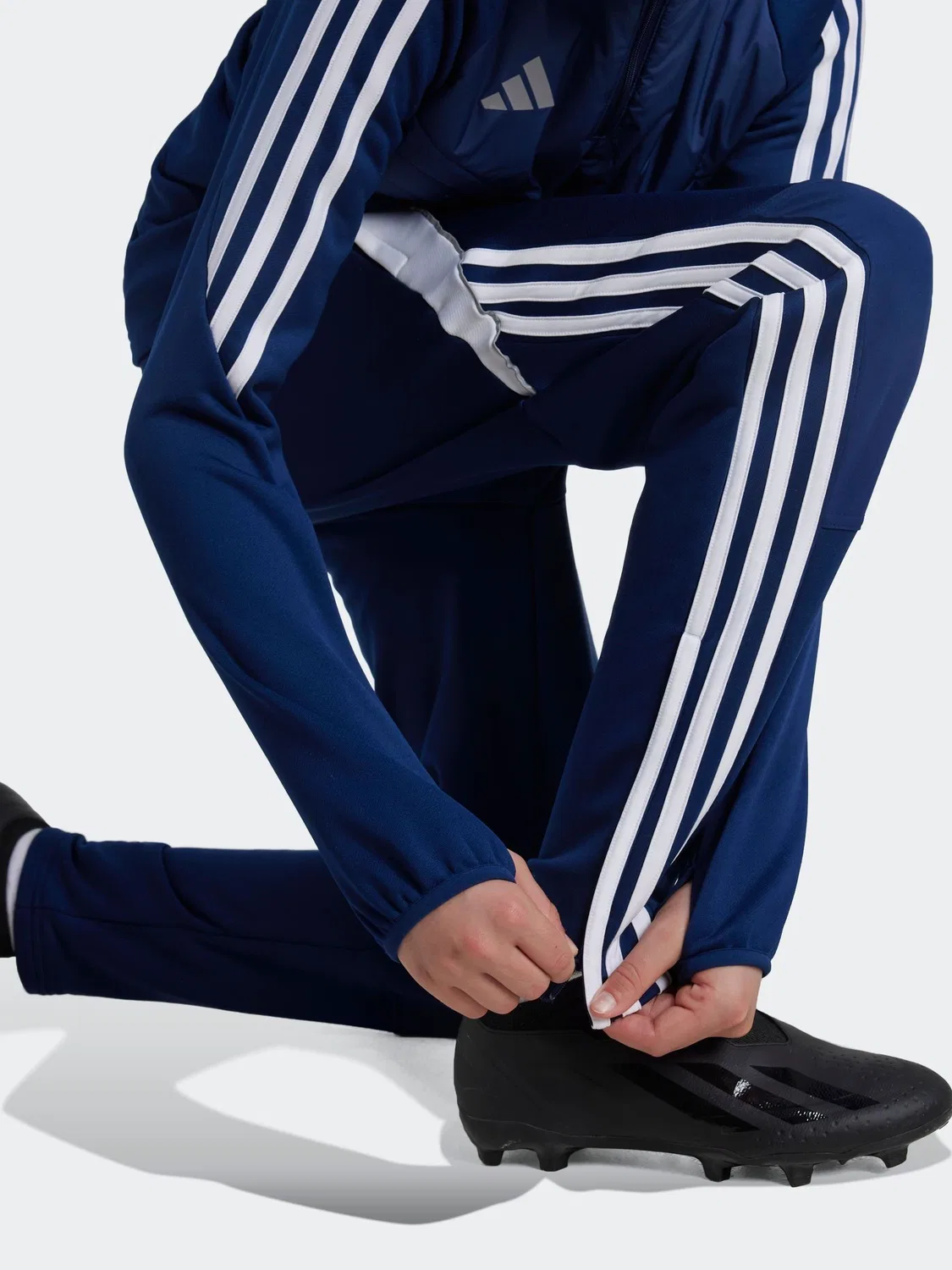 Джоггеры Tiro 24 Winterized adidas, синий — фото 4