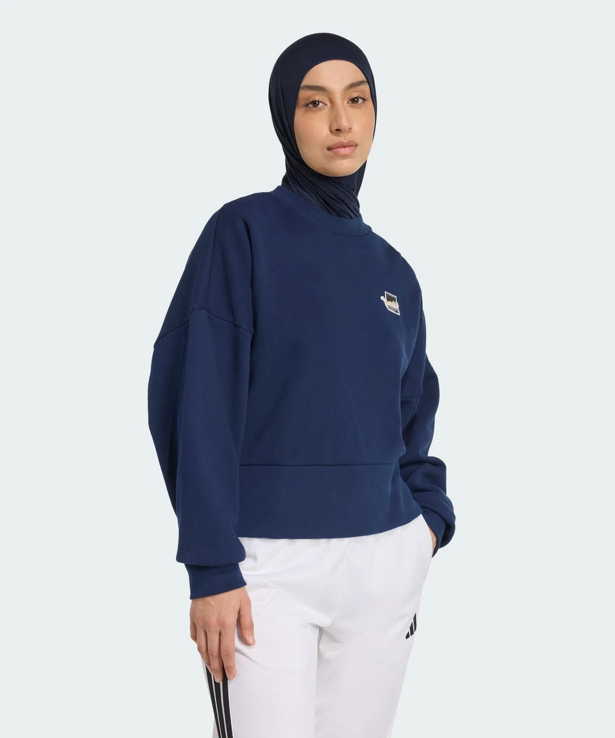 Женский свитшот с длинным рукавомCat Patch Graphic Adidas, Blue — фото 3