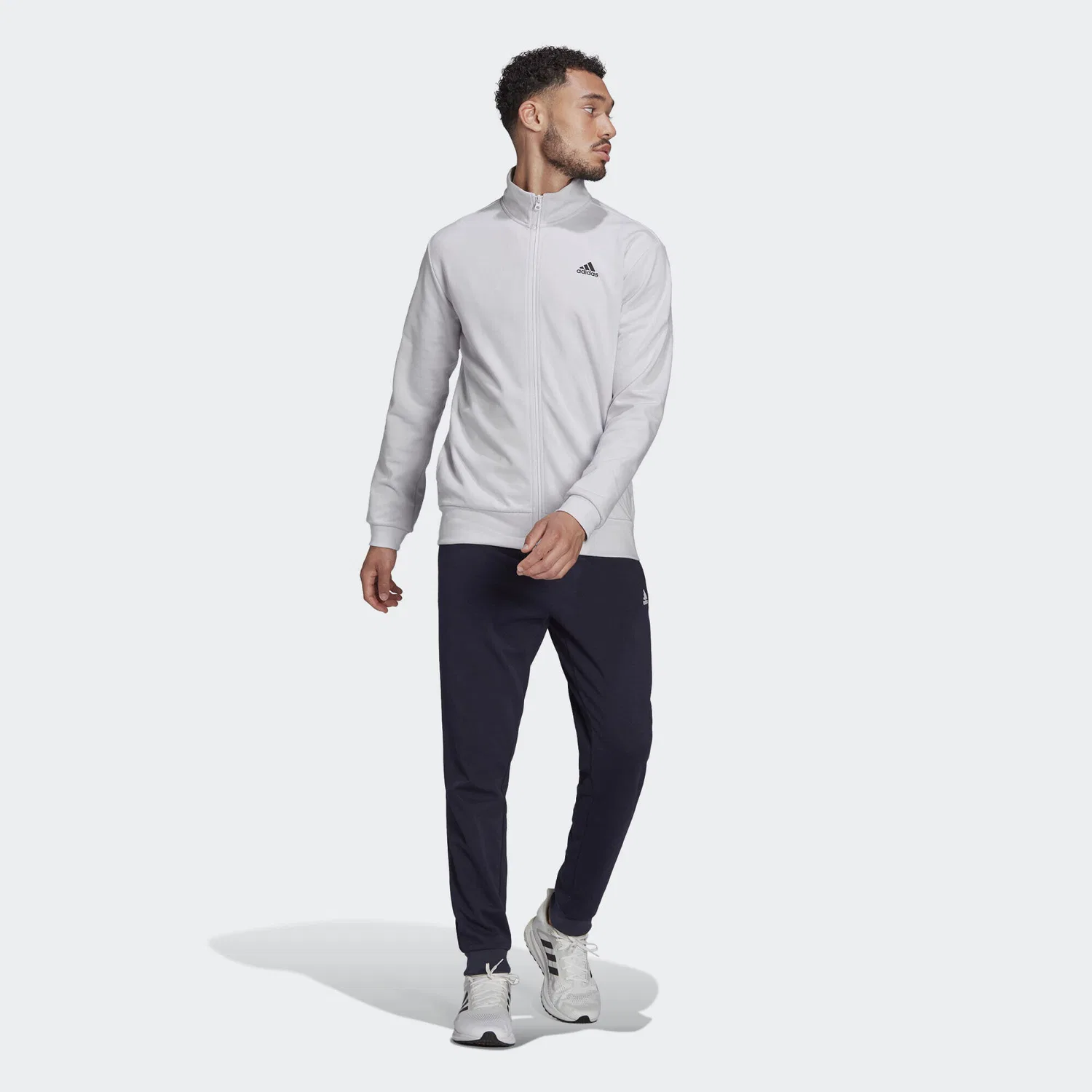 Мужской спортивный костюм с принтом Logo Graphic Adidas, Grau / Schwarz — фото 3