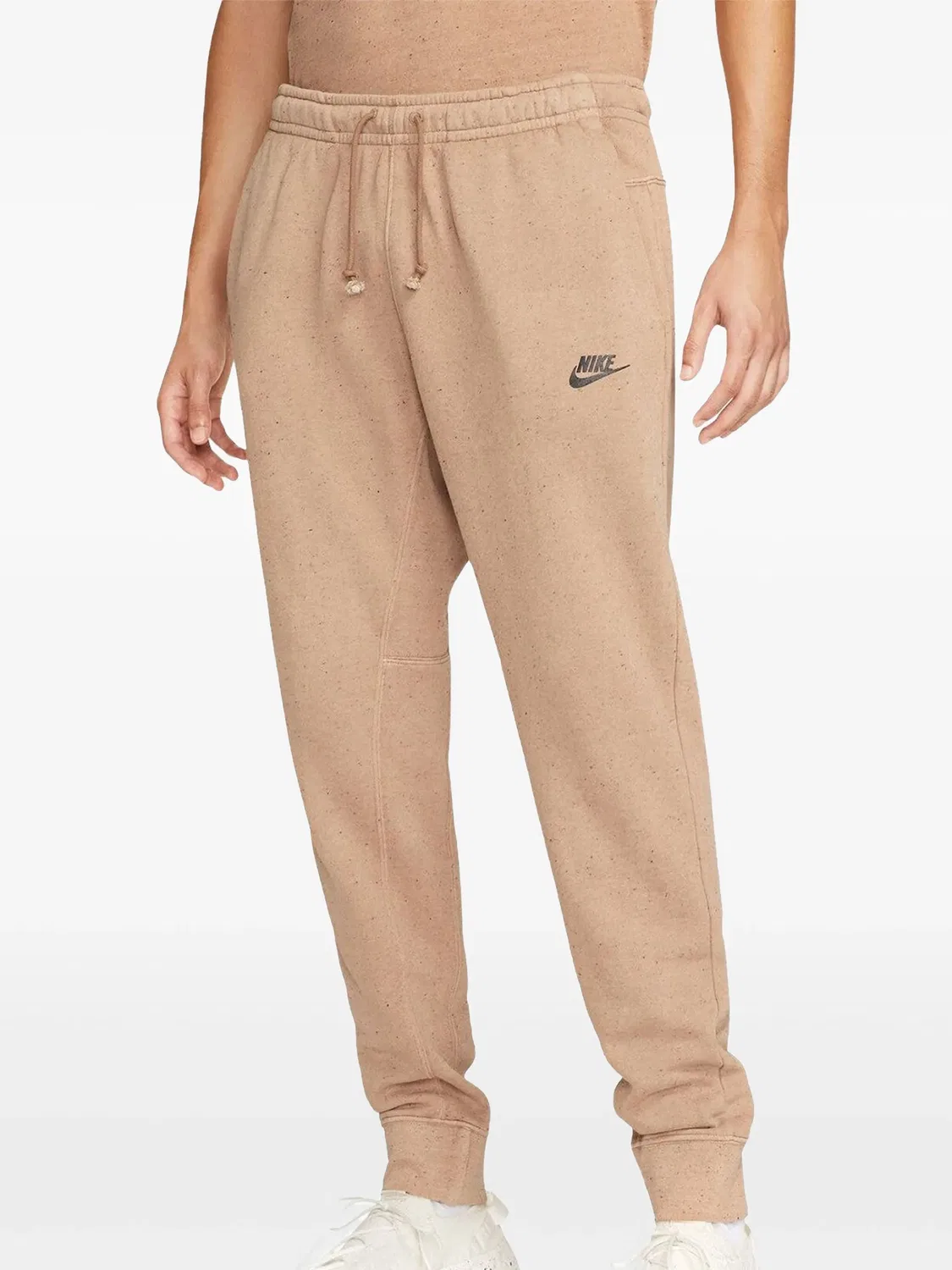 Спортивные брюки Club Fleece+ Dark Driftwood Nike, нейтральные цвета