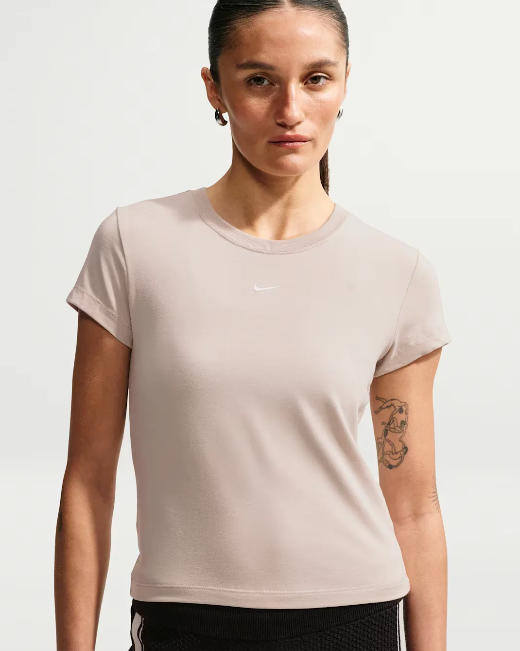 Женская футболка Nike Sportswear Chill Knit, Cream II/Sail