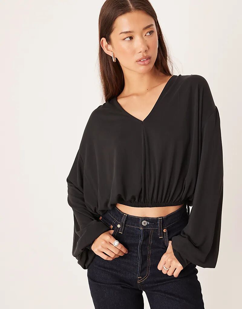 

Укороченный топ из модала с рукавами-фонариками и V-образным вырезом ASOS DESIGN, черный