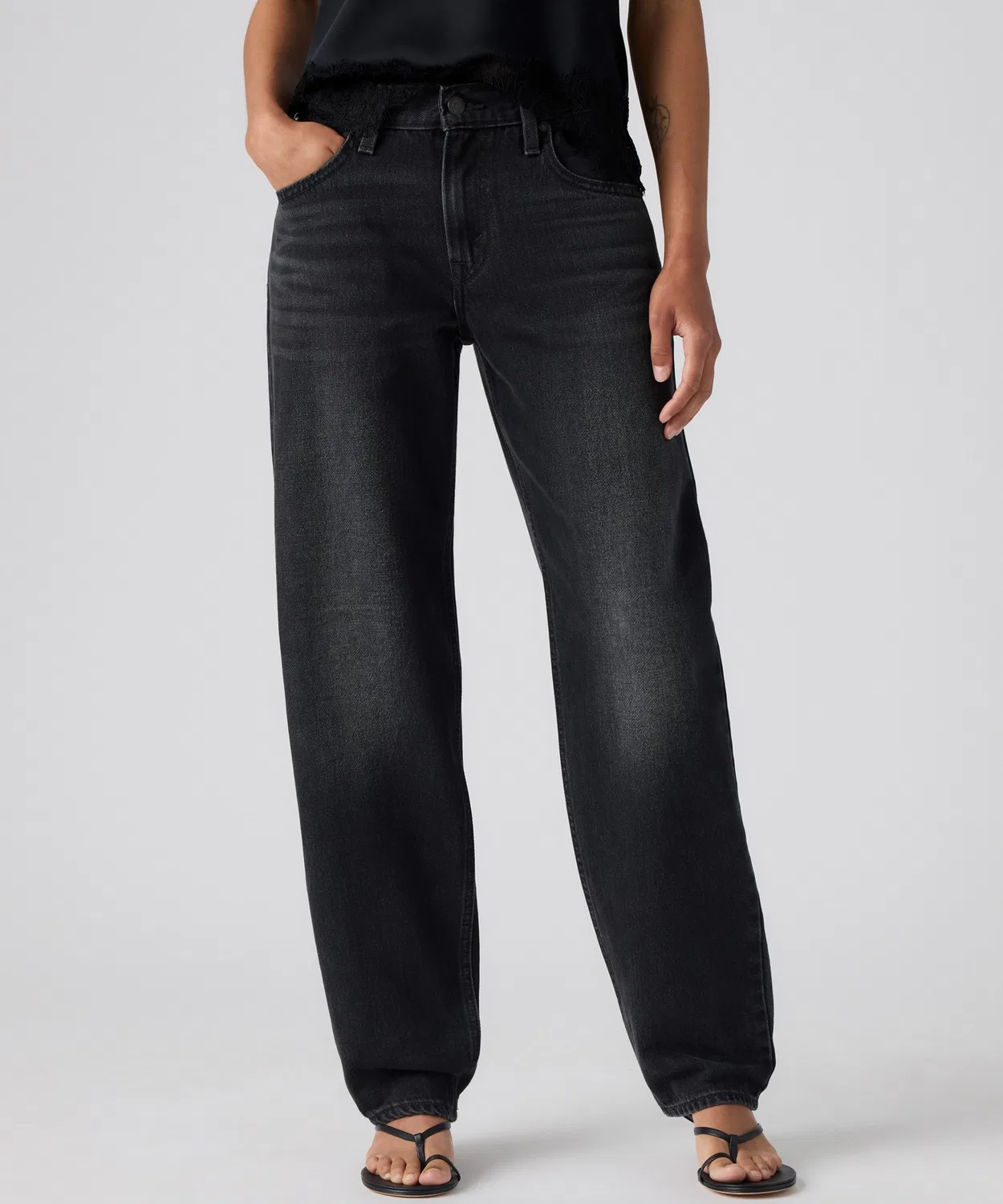 Женские джинсы свободного кроя с зауженным силуэтом Levi's LOOSE TAPER, Черный