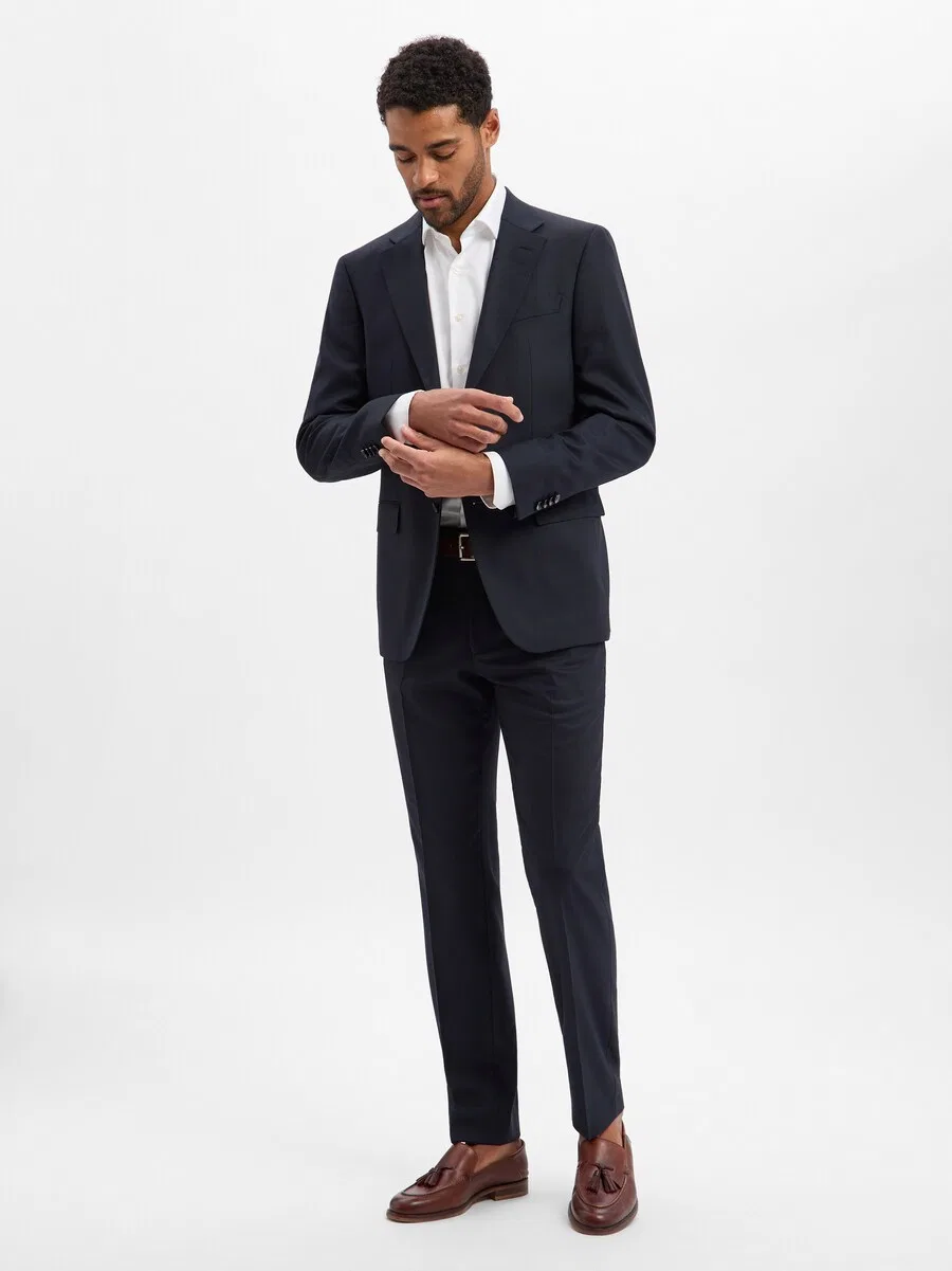 Брюки BOSS Regular Pleated Pants 'Leon' в темно-синем цвете — фото 4