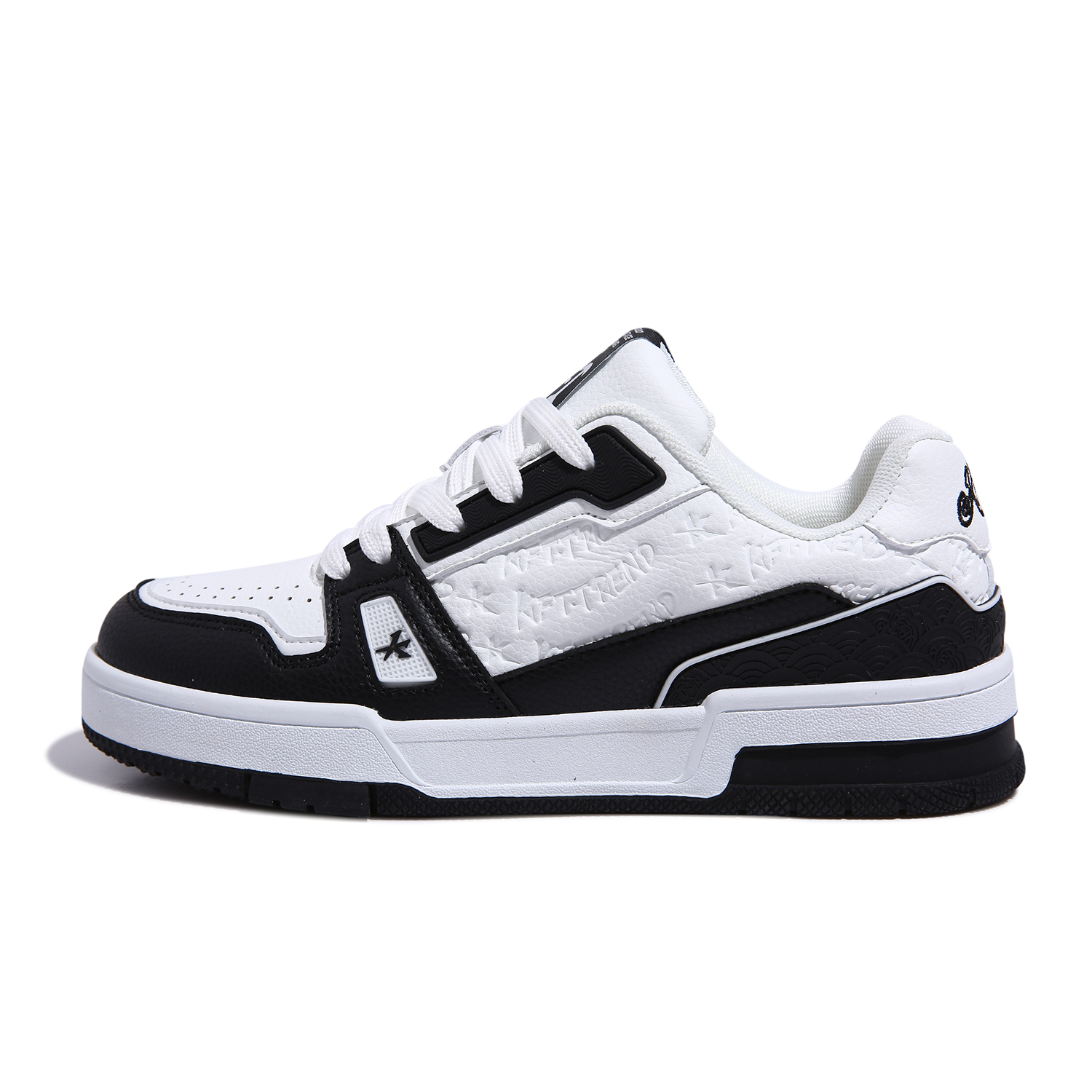 

KFT Черно-белые унисекс низкие скейтерские кеды с облачным принтом, увеличивающие рост, устойчивые к истиранию, легкие и дышащие, цвет Black White