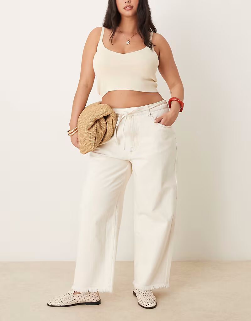 

Укороченные широкие джинсы с поясом цвета экрю от ASOS DESIGN Curve ASOS Curve