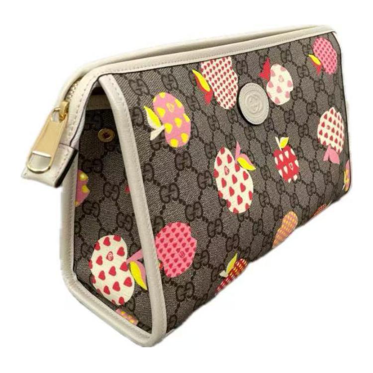 Кожаная косметичка-клатч GUCCI — фото 3