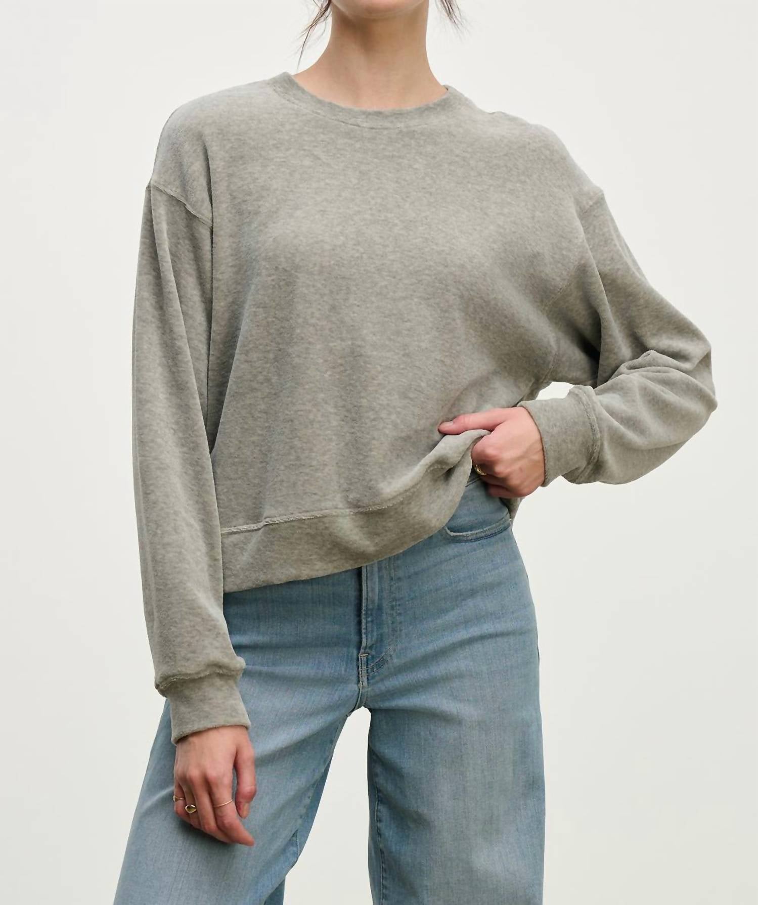 

Топ Halima с круглым вырезом в сером меланже Velvet by Graham & Spencer, серый