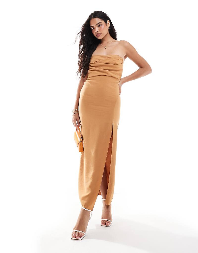

ASOS DESIGN Коричневое платье миди с вырезом-бандо, складками и глубоким разрезом