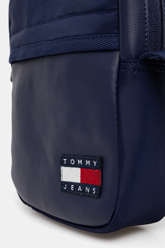 

Сумка Tommy Jeans, темно-синий