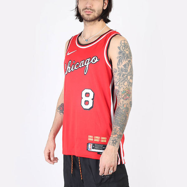 Майка Nike x NBA 75 Chicago Bulls Jerseys 'Zach LaVine 8', красный — фото 4