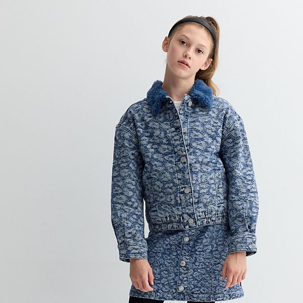 

Детская куртка-тракер с воротником из искусственного меха и принтом гепарда, размеры 7-16 Levi'S